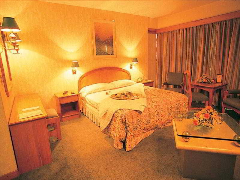 Hotel Diplomat Кочабамба Екстериор снимка